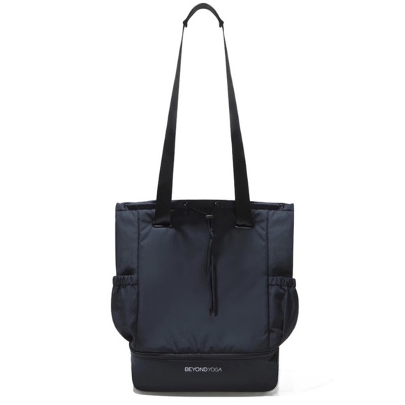 BEYOND YOGA- Convertible Gym Bag- BNWT- black - Picture 2 of 7